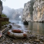 Que faire en Ardèche : canoë près du Pont d’Arc