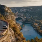 Ardeches france : Pont d’Arc, route et gorges de l’Ardèche