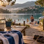 Camping ardeche lac : plage calme et baignade douce au bord du lac