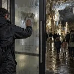 Que faire en Ardèche quand il pleut : visite de la grotte Chauvet 2 à l’abri.