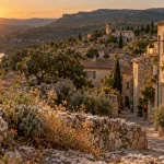 Que faire à Beaulieu Ardèche : village et ruelles sur fond de Chassezac